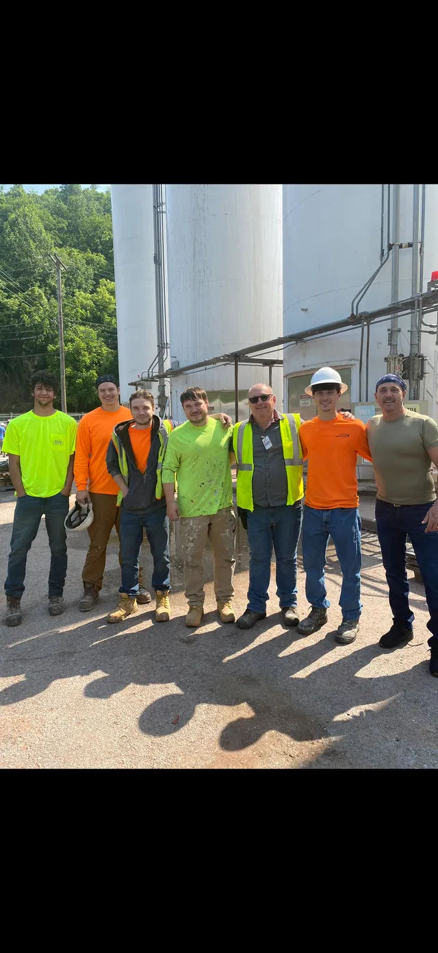 Blasting Jack crew on completion of FDA grade silo project