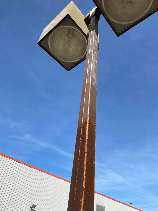 Light pole sandblasting — Milan Ford