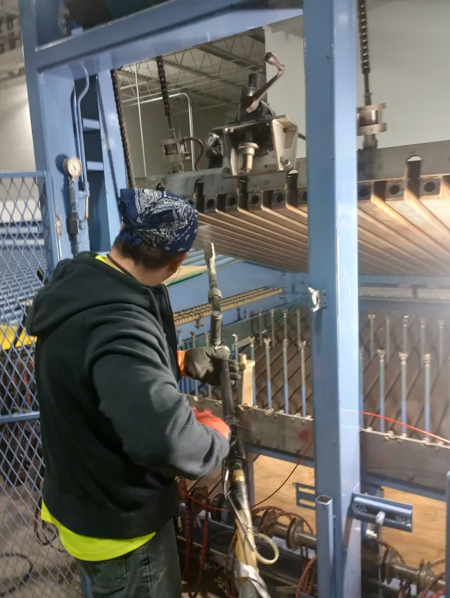 Dry-Ice Blasting for Machine Cleaning